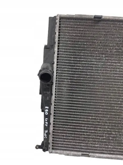 Radiador de agua BMW E91 2010 image 3