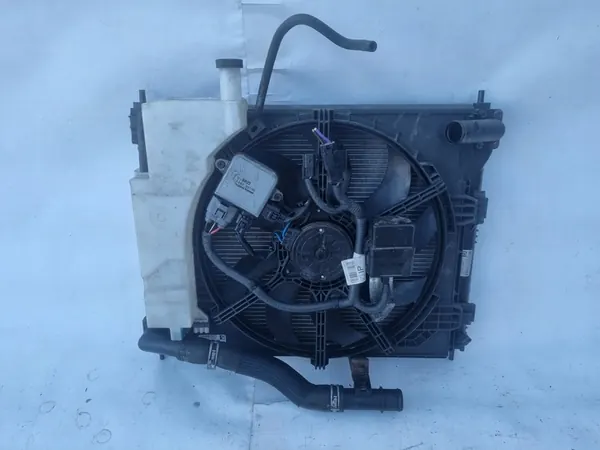 Nissan Juke I 1.6 DIG-T Conjunto de Radiador Ventilador Intercooler image 3