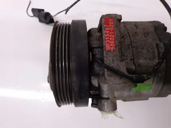 Compresseur de climatisation MITSUBISHI PAJERO PININ 1.8 GDI MR315497 image 3