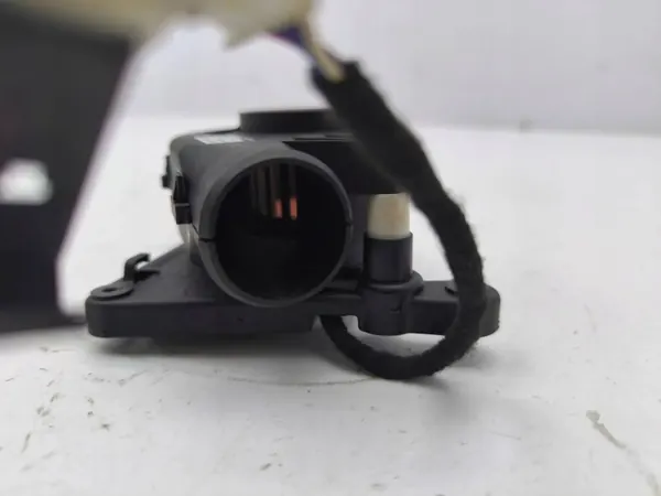Mercedes-Benz E W212 Ventilatormotor OEM A2049060015 image 6