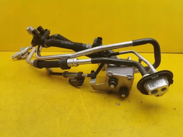 Audi Q8 AC-laajennusventtiili OEM 4M1816112M image 5