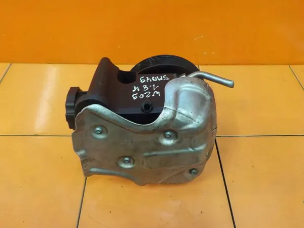 Servostyrningspump MERCEDES CLK W209 1.8 K A0034664101 image 2