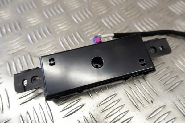 Antennivahvistin OEM 96240-GI000 Hyundai Ioniq 5:lle image 4