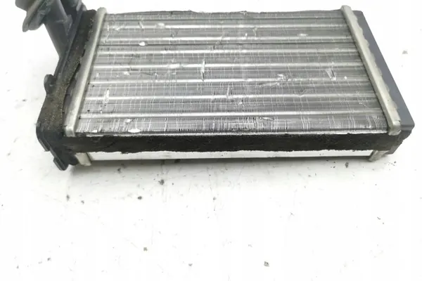Verwarmingsradiator VW PASSAT VARIANT B5 1.9L diesel OEM 8D1819031B image 3