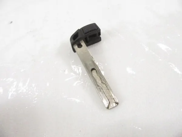 Insert de cilindro de fechadura BMW E87 OEM Wkładka image 6
