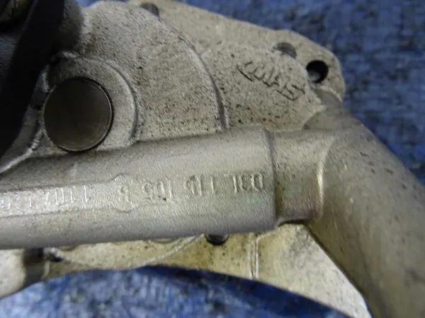 Olje pump 03L115105H Volkswagen VW image 3