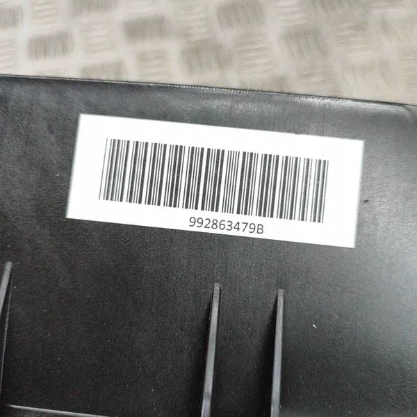 Porsche 992 Linke Schwellerverkleidung OEM 992863479B image 7