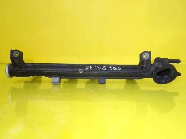 Kraftstoffschiene VW Passat B4 1.6 037906031J / 0280150955 image 4