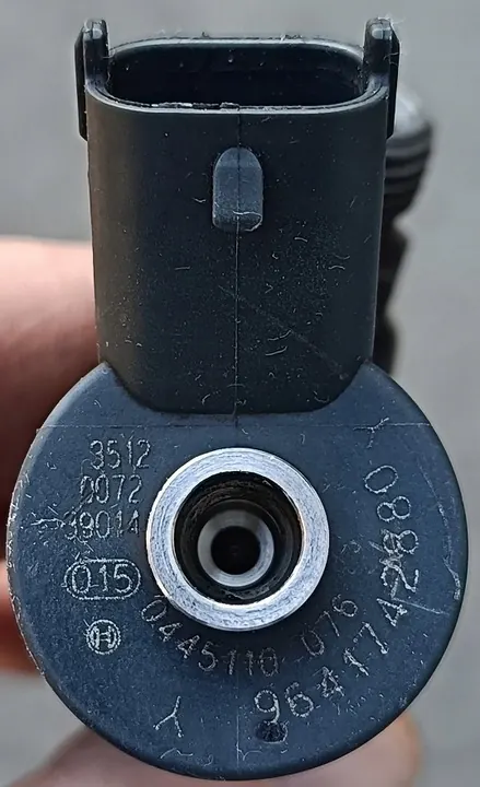 Inyector FIAT DUCATO II LIFT 2.8 JTD OEM 0445110076 image 2