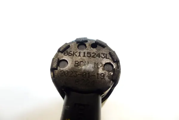 Válvula de Control Skoda para Motor 2.0 TSI - Usado image 3