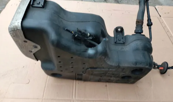 Kia AdBlue-Tank OEM 31500-D7900 3 - Gebraucht image 3
