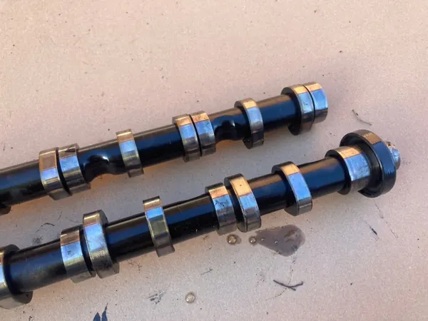 Jeu d'Arbres à Cames OEM 03L103283A pour VW Passat B7 image 3