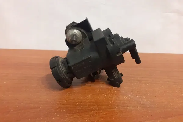 Válvula eletromagnética FORD RANGER 2.5L diesel 2009 OEM image 3