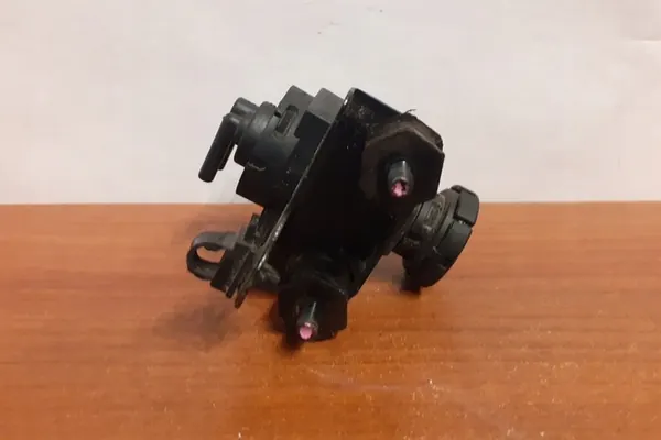 Válvula eletromagnética FORD RANGER 2.5L diesel 2009 OEM image 6