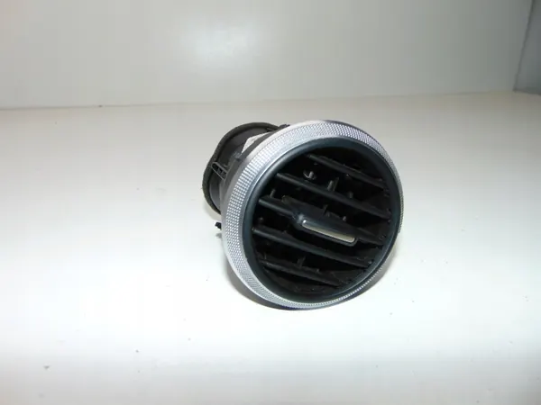 Grelha de ventilação Audi OE 8P0820901C - Usado image 4