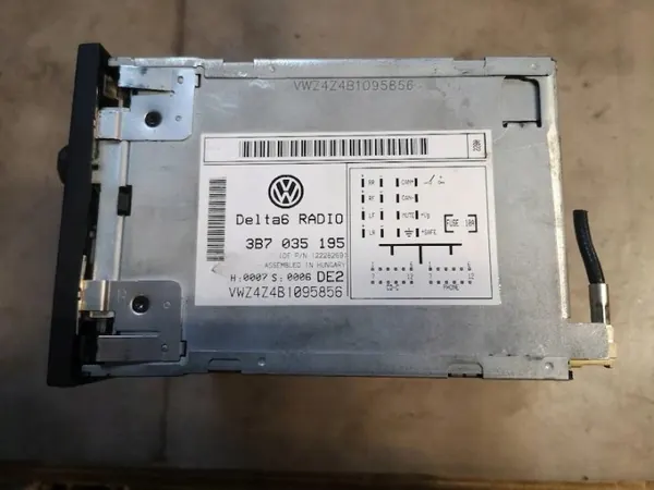 OEM 3B7035195 Fabriksradio för VW Golf image 4