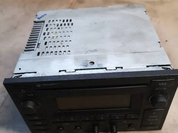 OEM 3B7035195 Fabriksradio för VW Golf image 5