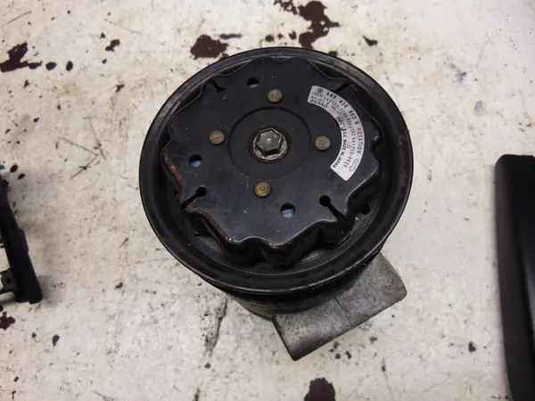 Compresseur de Climatisation VW Lupo 1.4 FSI image 4