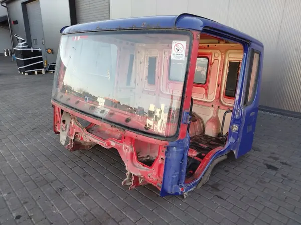 Cabina Scania CP16 - OEM 16CP Estado Usado image 8