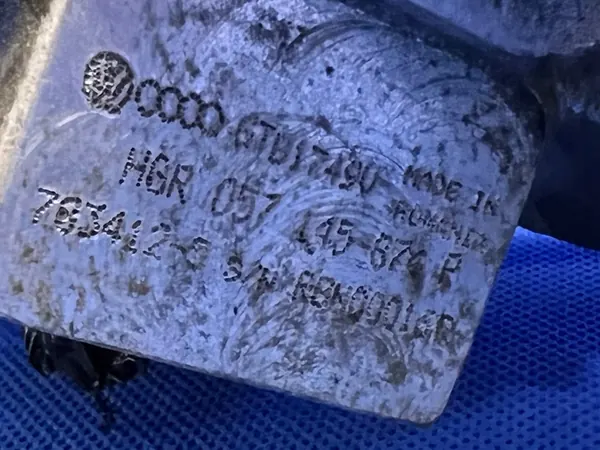 AUDI A8 D4 4.2 TDI Turboahtimen Oikea 057145874P image 7