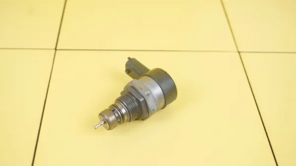 Polttoainepaineventtiili OEM 0281006034 Opel 2.0 CDTI image 2