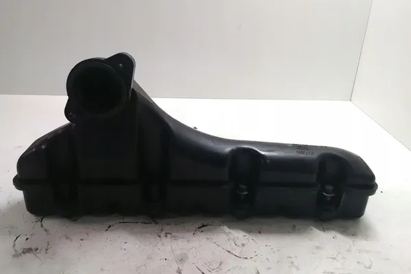 Intake Manifold FORD TRANSIT 2.4L diesel 2008 image 2