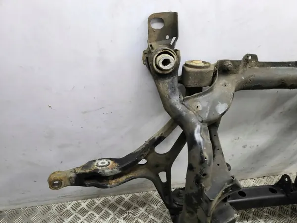 Mercedes-Benz Främre Stödräm OEM AMD122063 image 5