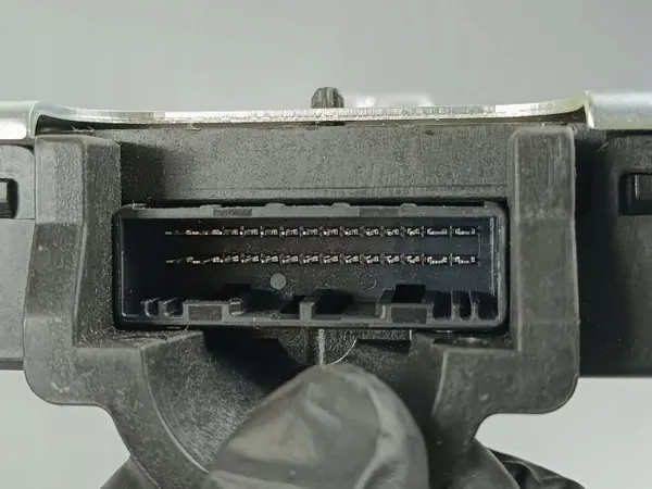 Controladores SsangYong Rexton 2022 OEM 3820036000 image 3
