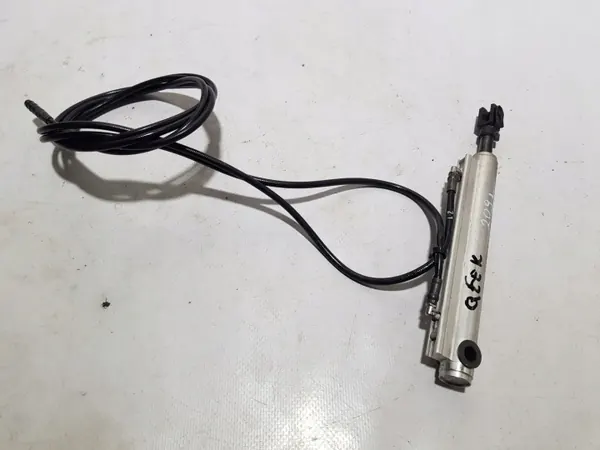 Mercedes CLK W209 kattoaktuaattori OEM 1604-030-C 21 22 image 2