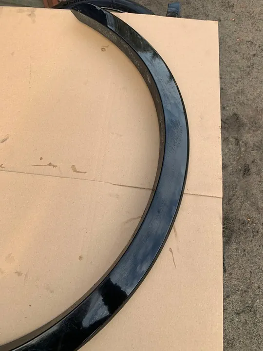 AUDI Q3 8U0 Vasen etulokasuojan lista image 2