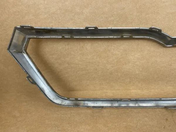 Framkylargallerram OEM 658853761D Skoda Kamiq image 5