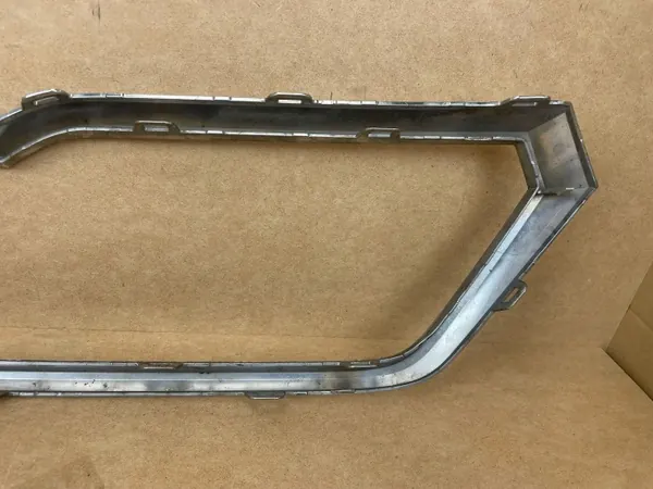 Framkylargallerram OEM 658853761D Skoda Kamiq image 7
