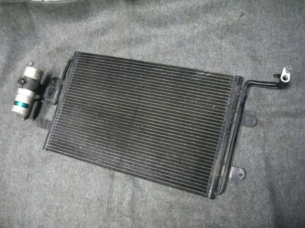 AUDI A3 QUATTRO 96-03 3D AC Kondenseri 1J0820411D image 4