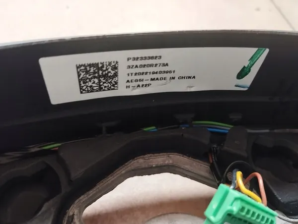 Volante POLESTAR 2 32333823 image 3