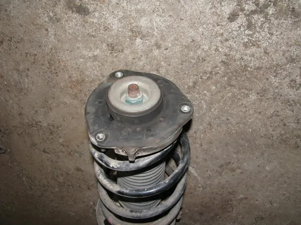 Amortizzatore Volkswagen OE 5C0413031AQ image 2