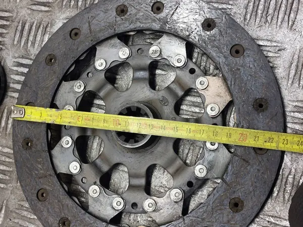 Kaksoismassaväylä + Levy + Puristuslevy + Laakeri BMW E46 image 10