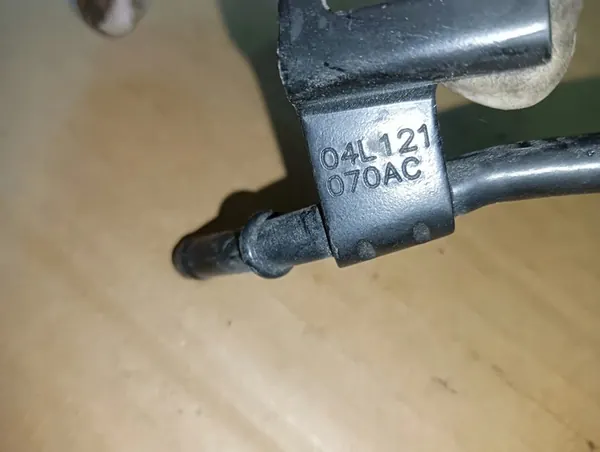 Vesijäähdytyslinja VW Audi Skoda Seat 2.0 TDI OEM image 6