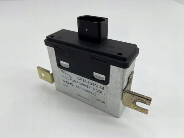 Controlador Bomba Inyección Jaguar OEM 3W839D372AB image 4