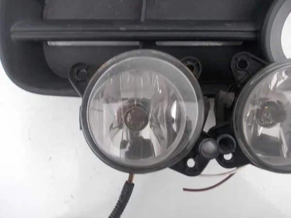Farol de Neblina Skoda Fabia II OE 7H0 941700 C image 2