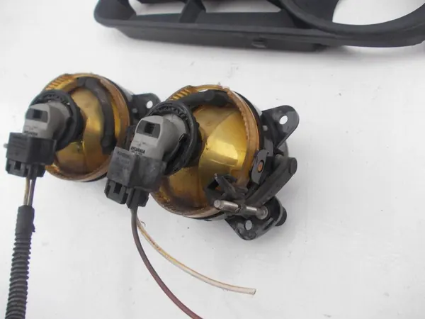 Farol de Neblina Skoda Fabia II OE 7H0 941700 C image 6