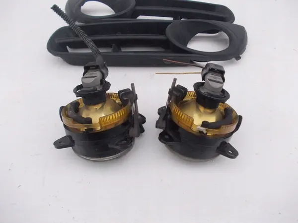 Farol de Neblina Skoda Fabia II OE 7H0 941700 C image 9