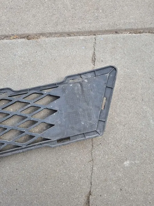 Grille de pare-chocs KIA OPTIMA III TF 2010-2013 865612T000 image 2