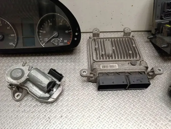 Kit de ignição OEM A6519000601 Mercedes-Benz image 4