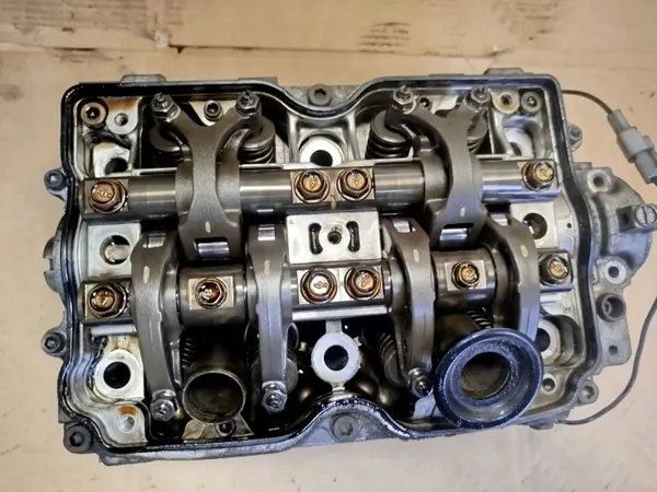 Culata derecha Subaru Forester SG 2005 image 2