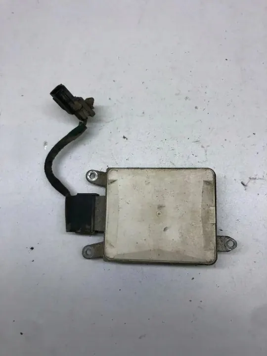 Module angle mort droit Mazda CX-7 2011 OEM G33D67Y80H image 3
