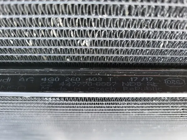 Conjunto de radiadores Audi RS6 C7 2013-2018 OEM image 10