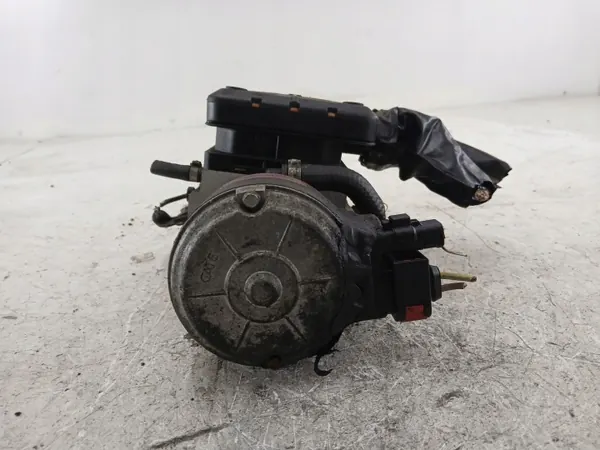 Bomba de suspensão Citroen C5 I OEM 9646052280B image 7