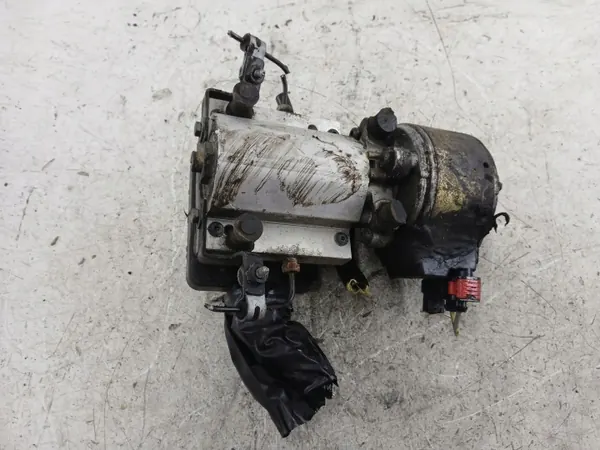 Bomba de suspensão Citroen C5 I OEM 9646052280B image 9