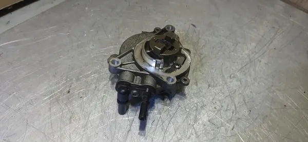 Peugeot 308 Imupumppu 1.2 THP image 3