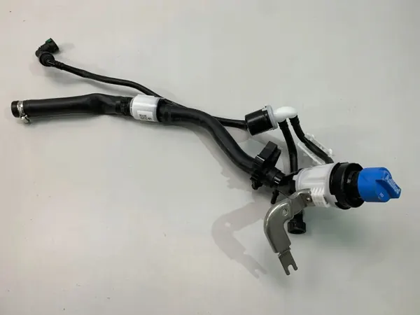 Tanque AdBlue BMW X3 G01 OEM 7390672 - Usado image 3
